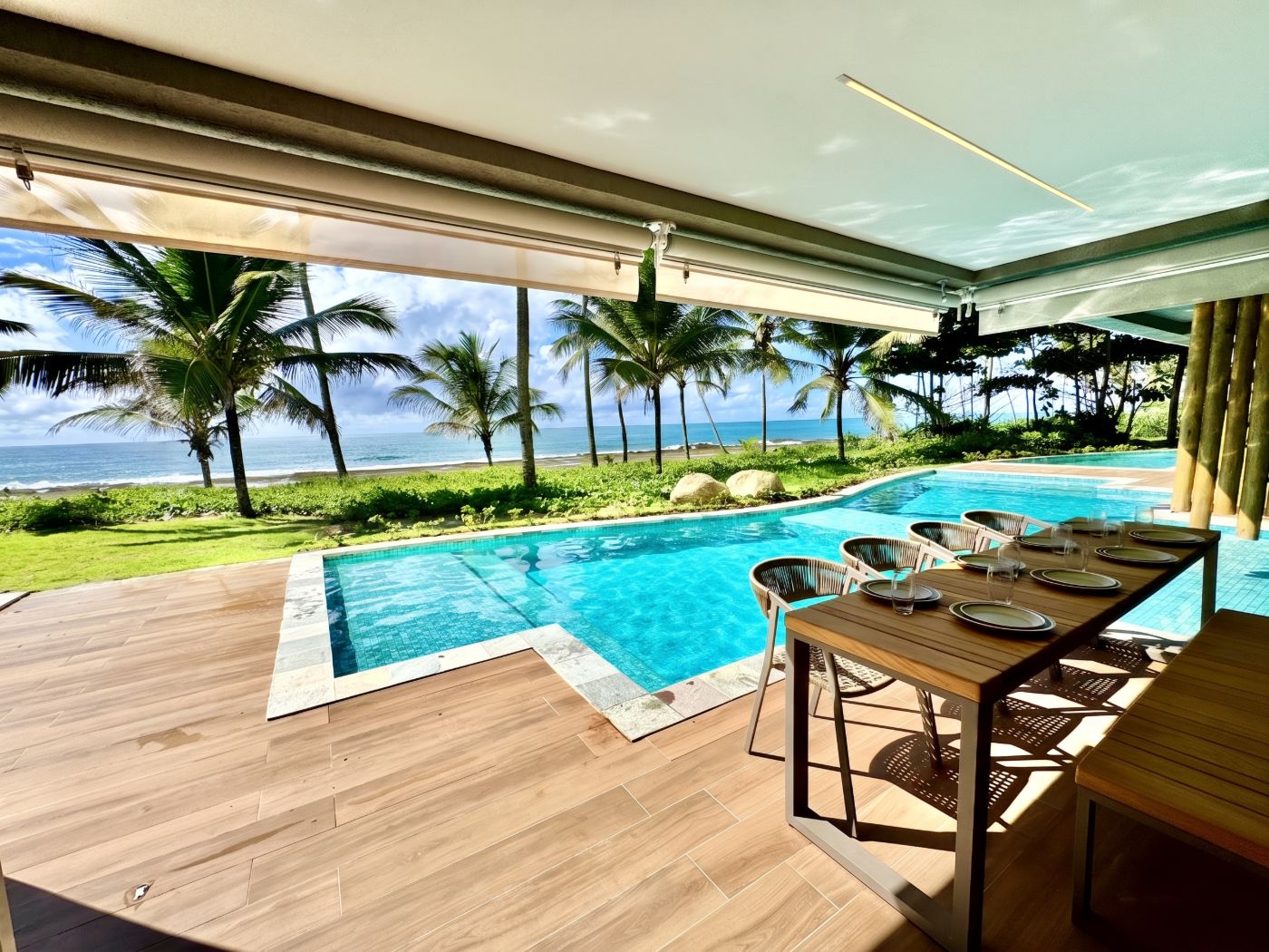 Apartamento Samoa Collection com piscina de uso exclusivo de frente para o mar.